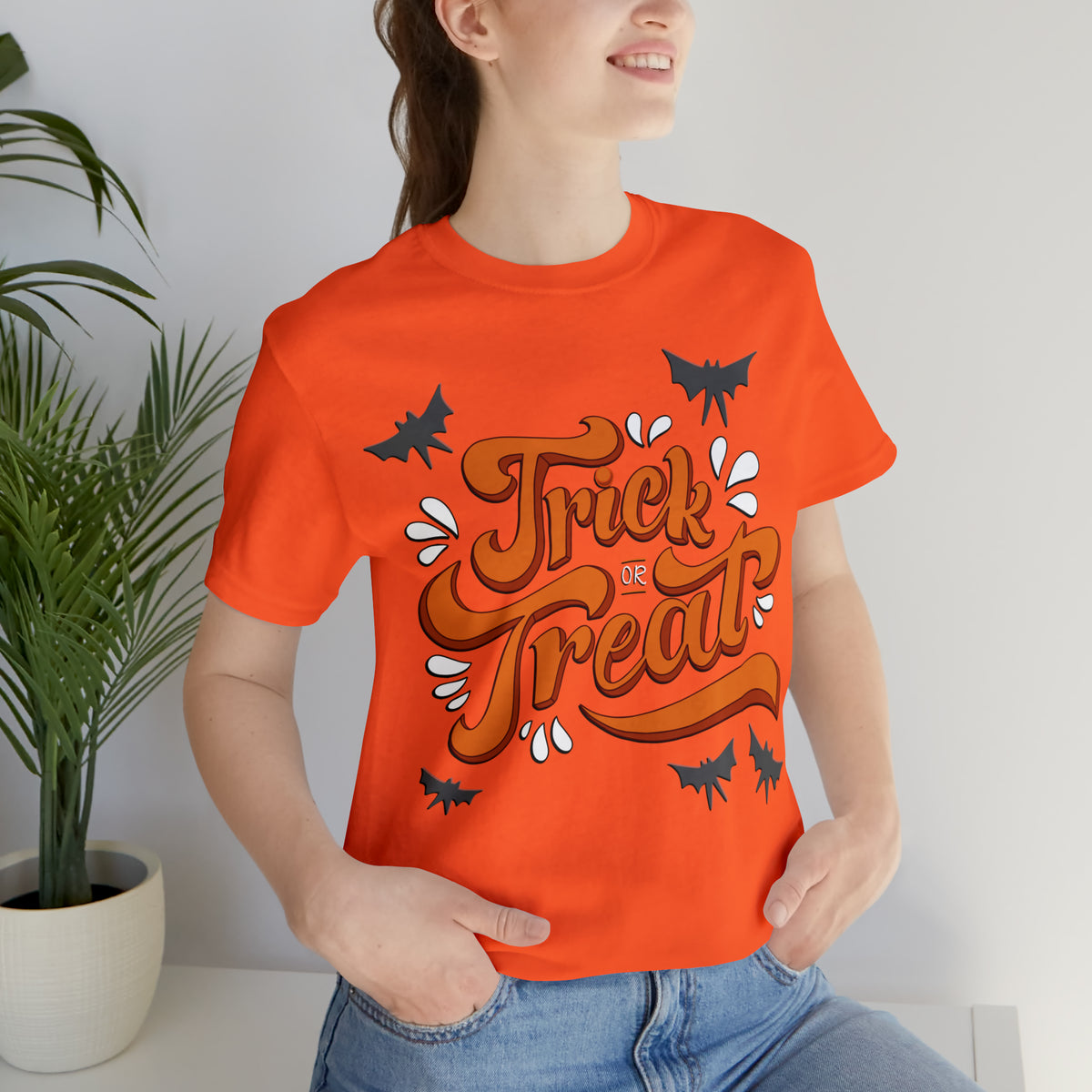 Spooktacular &#39;Trick or Treat&#39; Halloween Graphic T-Shirt