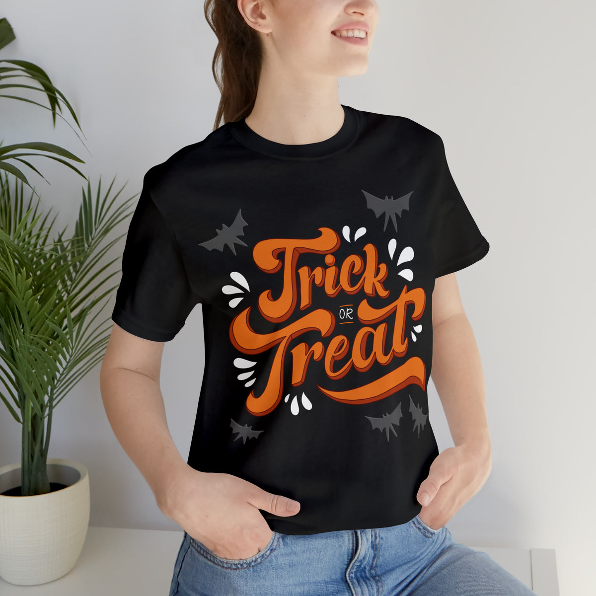 Spooktacular &#39;Trick or Treat&#39; Halloween Graphic T-Shirt